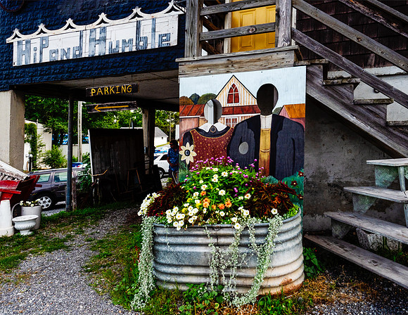 7 July - Antiquing in Berryville