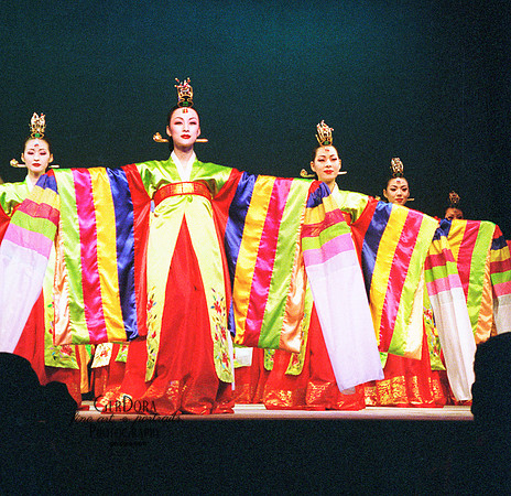 Traditional Korean Dancers