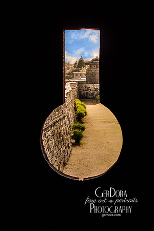 Peephole